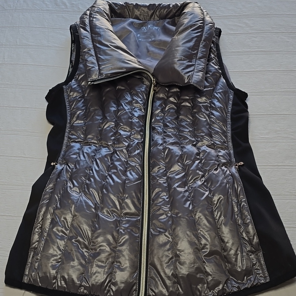 Calvin Klein Performance Asymmetrical Down Vest | Gunmetal Gray | Size XS - Picture 4 of 16